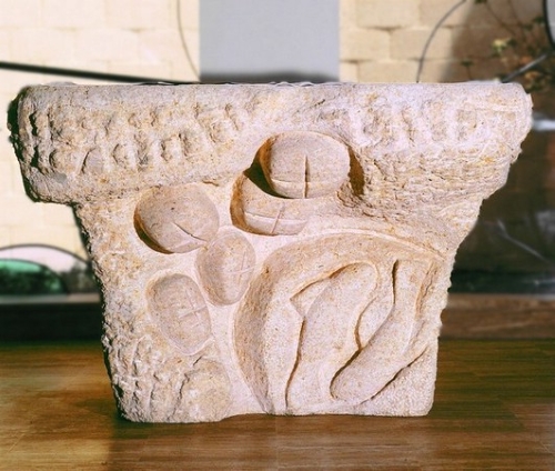 Altare in pietra di Finale