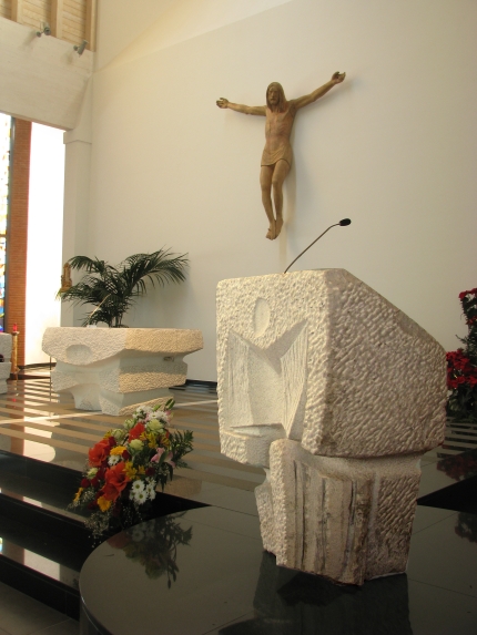 Ambone in marmo Bianco Carrara
